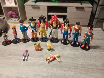 Lot de figurines DBZ / GT