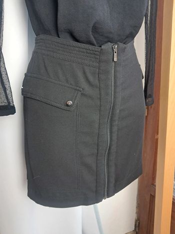 Ikks jupe courte noire T.38 en tbe