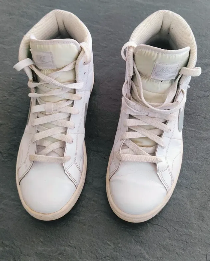 Baskets Nike Court Royale blanches et bleues T40 - photo numéro 2