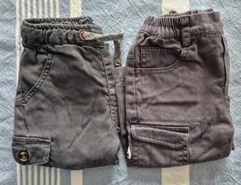 Lot de 2 pantalons 9 mois