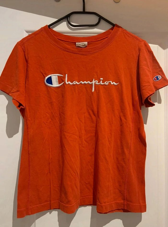 🔝 T-shirt manches courtes Champion rouge logo bleu et blanc taille S 36