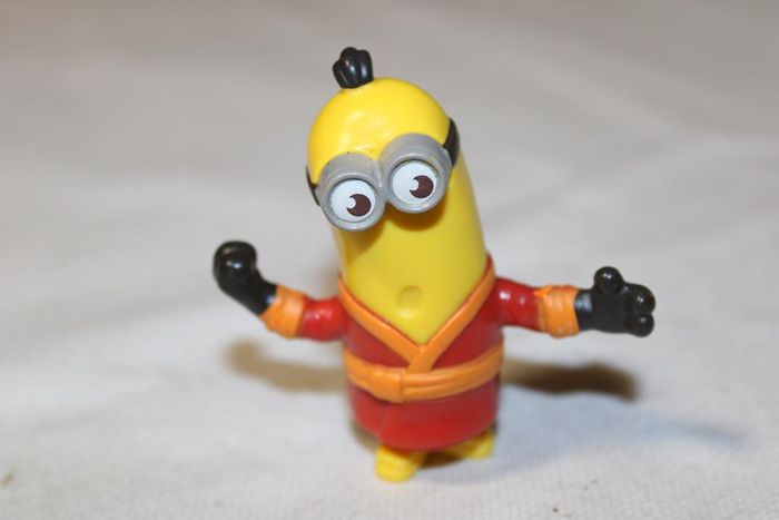 Lot figurines Minion - photo numéro 8