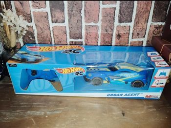 Voiture télécommandée Hot wheels Urban agent