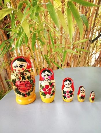 Poupées vintage décoratives russes Matriochkas en bois peintes à la main 