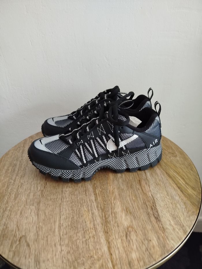 Baskets de randonnée Nike T 37,5 - photo numéro 2