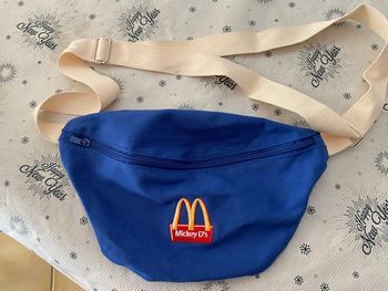 Sacoche bleu neuve mickey D’s