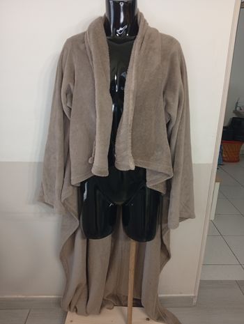 Plaid polaire avec manches longues 