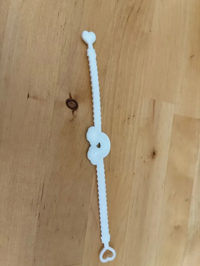 Bracelet licorne arc en ciel en caoutchouc - photo numéro 2