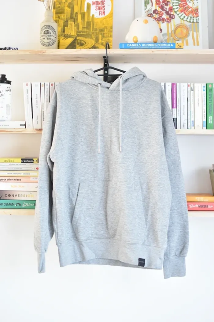 Sweat Pull & Bear en taille S - Comme neuf - photo numéro 3