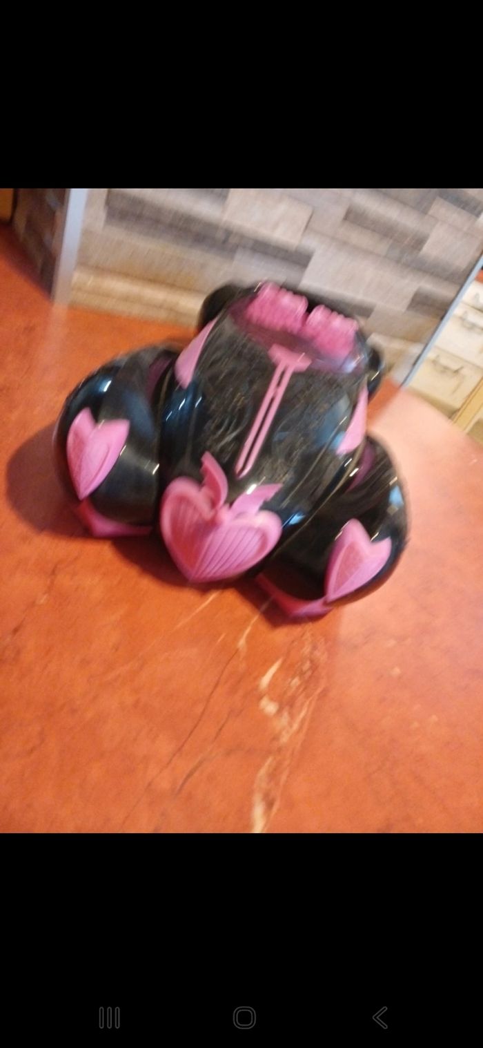 Voiture Draculaura monster hight - photo numéro 2