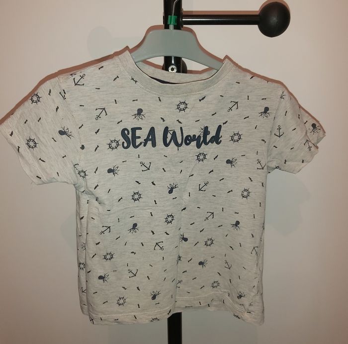 Tee-shirt enfant 4 ans – Gris comme neuf 👕