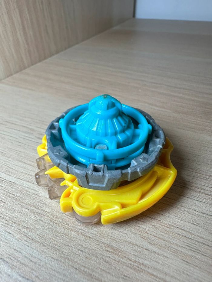 Toupie beyblade orpheus o2 - photo numéro 2