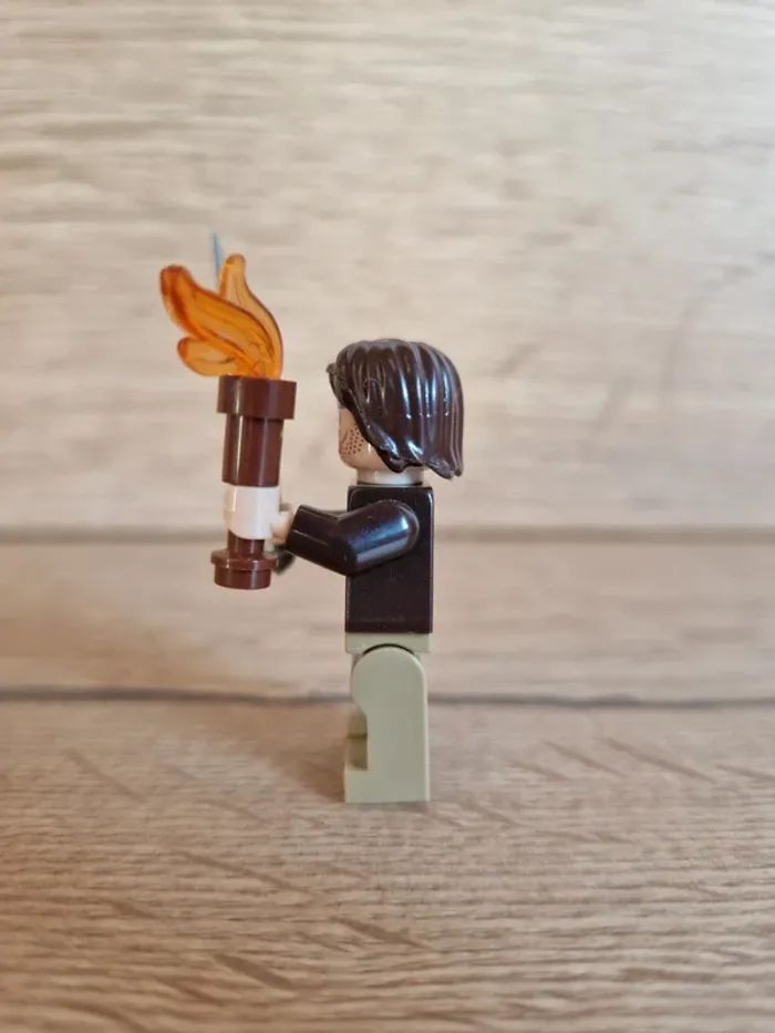 Figurine type lego Aragorn seigneur des anneaux - photo numéro 2