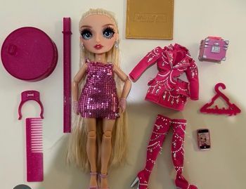 Rainbow high paris Hilton 