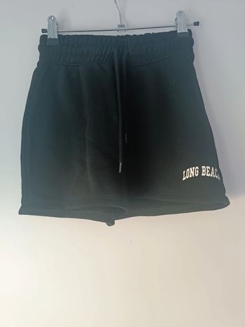Short noir