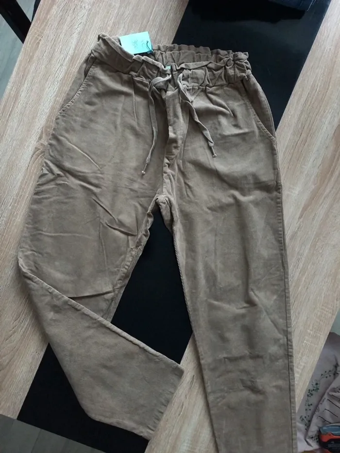 Pantalon en velours L/XL - photo numéro 17