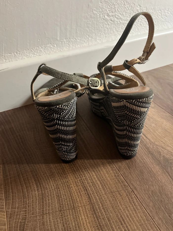 Chaussures - photo numéro 3