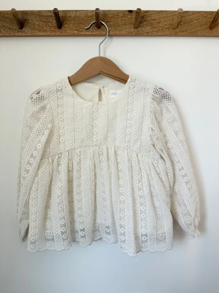 Blouse romantique écrue Zara