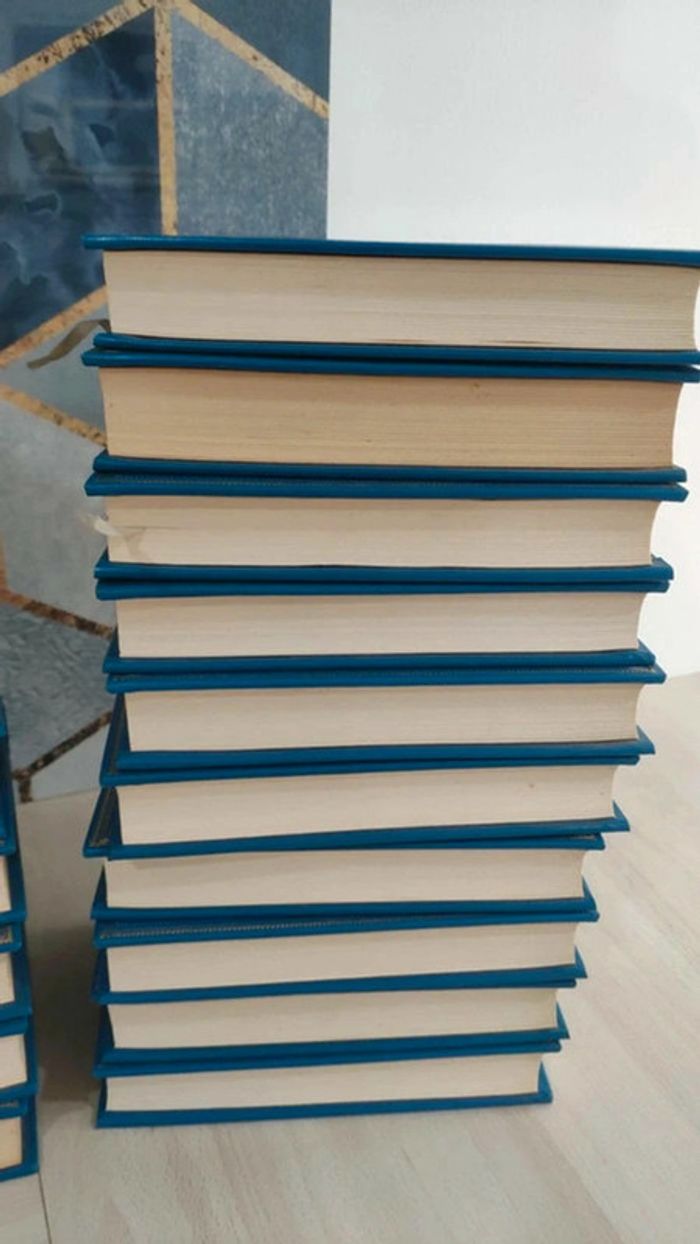 Collection 20 tomes les plus beaux contes et nouvelles éditions Cremille très bel état général - photo numéro 3