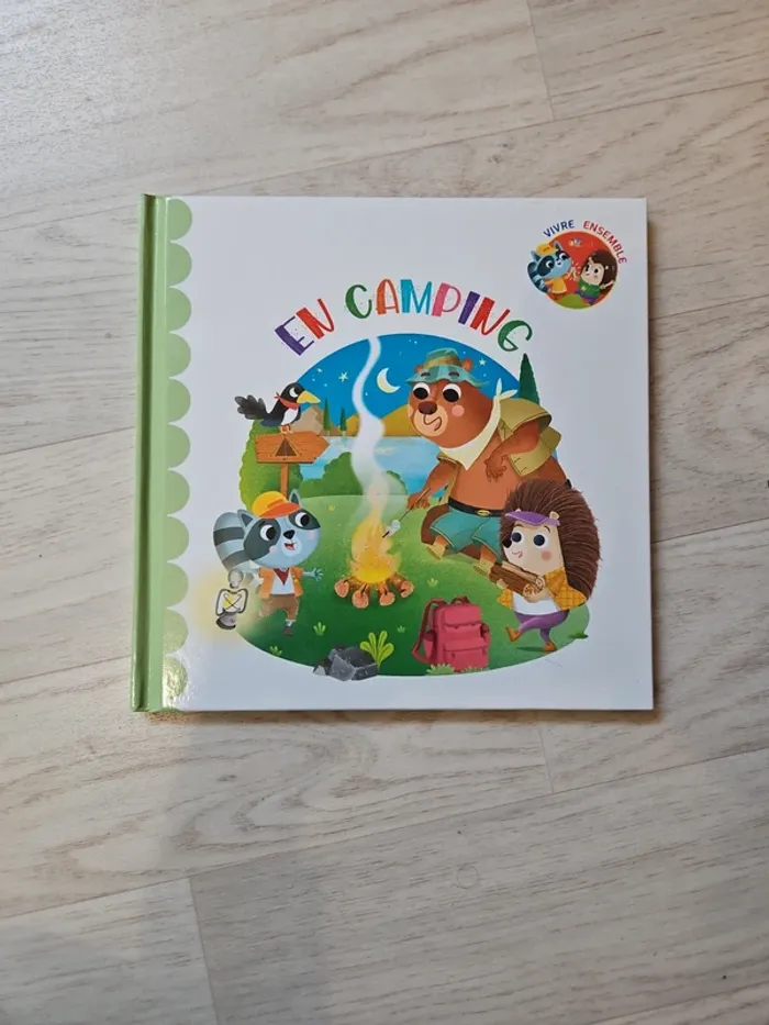 Livre enfant en camping