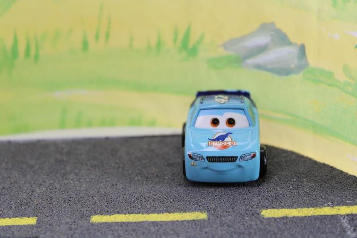 Disney Pixxar cars mini racer Cal Weather - photo numéro 8