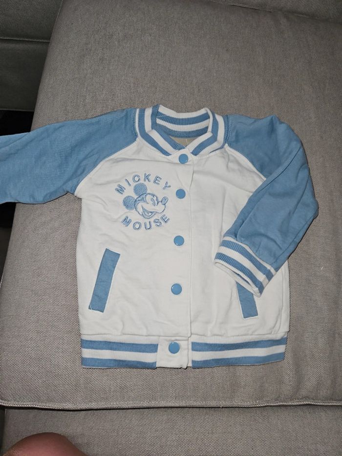 Veste + tee-shirt - photo numéro 5