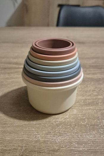 Tour à empiler / gobelets pour le bain 