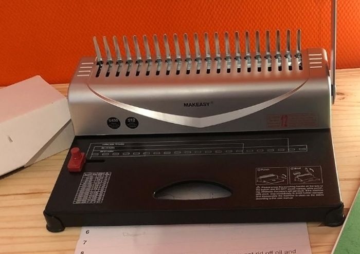 Relieuse - photo numéro 2