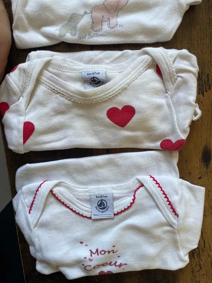 Lot de 9 bodies bébé fille 6 mois - photo numéro 3