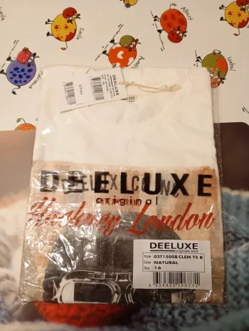 Tee shirt enfant taille 16 ans