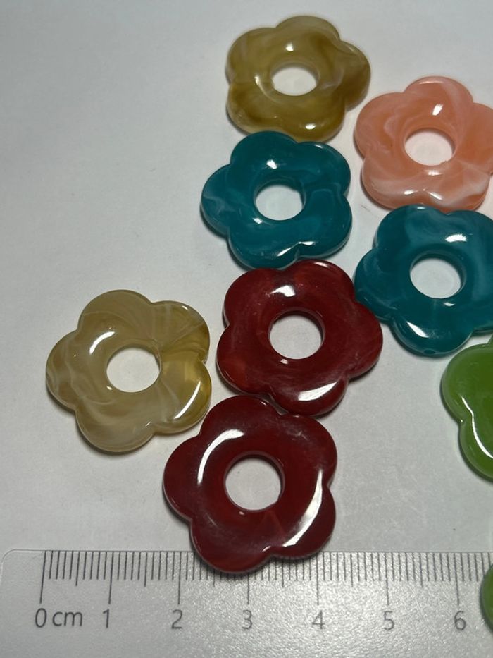 A782, déstockage 10 breloques fleurs 26mm - photo numéro 4