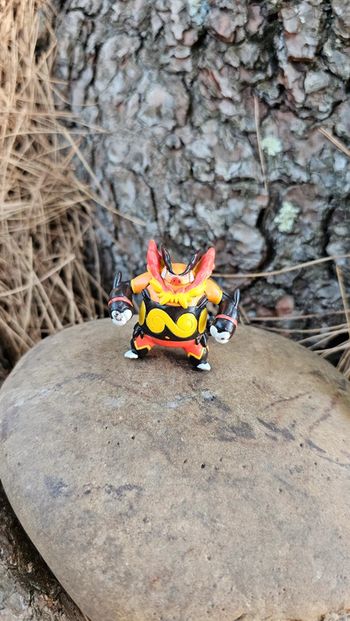 Super figurine Pokemon Nintendo tomy Roitiflam