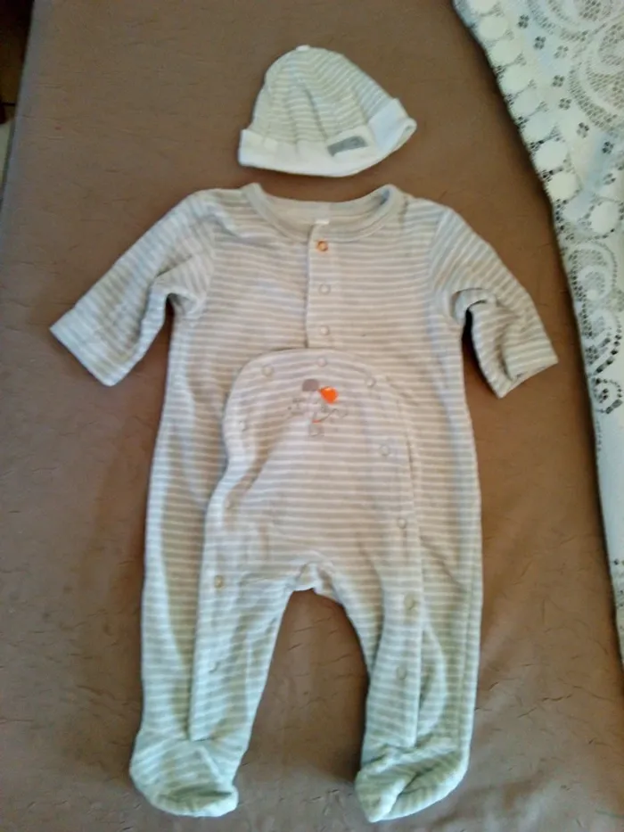 Ensemble bébé 👶 - photo numéro 2