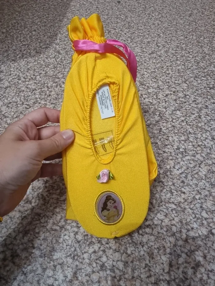 Chausson  jaune