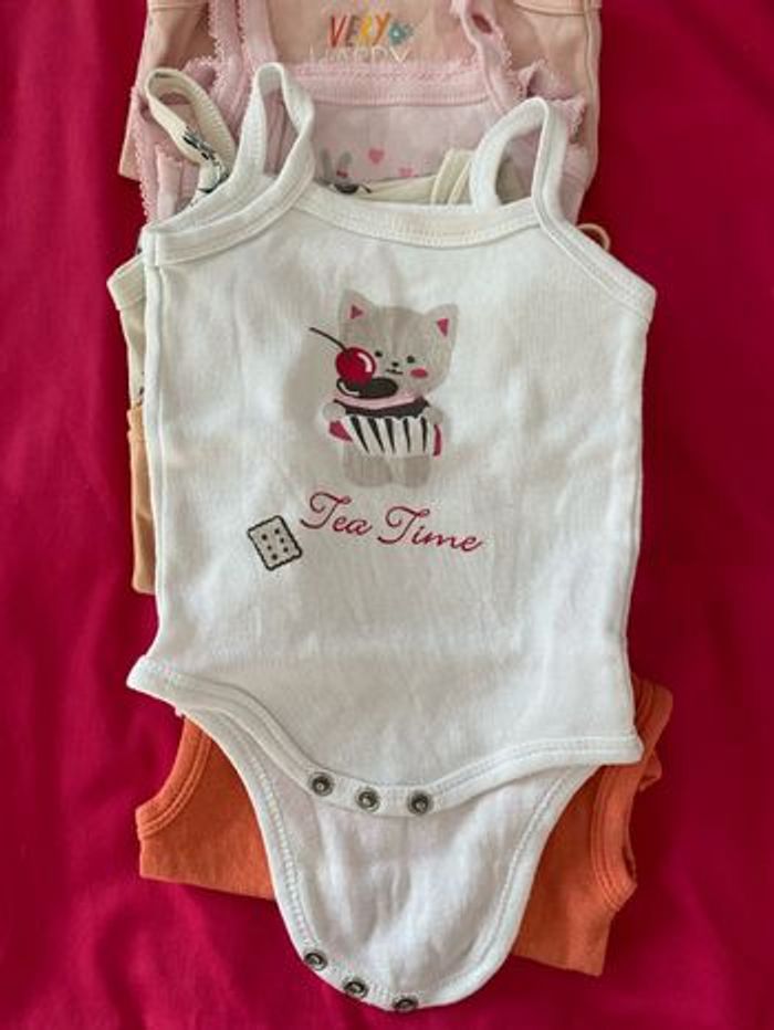 Bodies - photo numéro 2