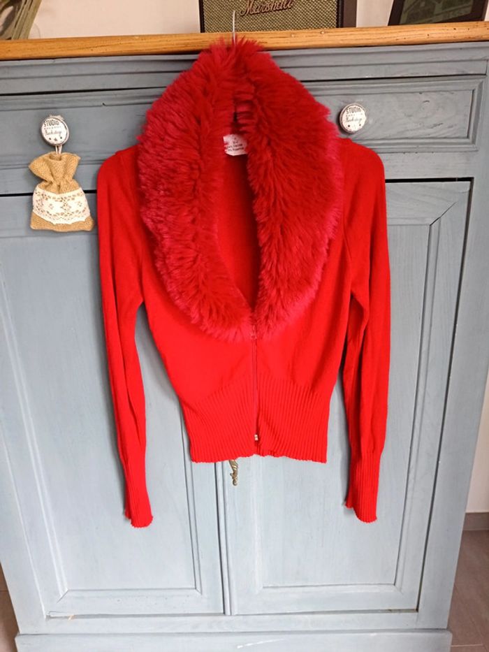 Pull moumoute rouge
