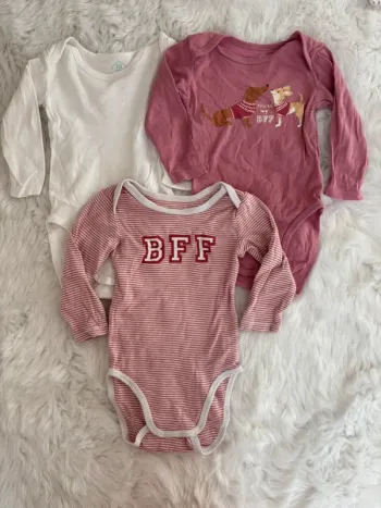 Lot de 3 bodies Manches longues  Tex  18 mois
