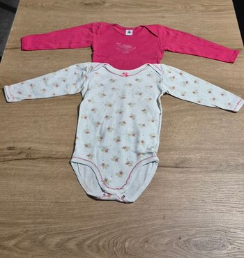 Lot bodies Petit Bateau 24 mois 🌸