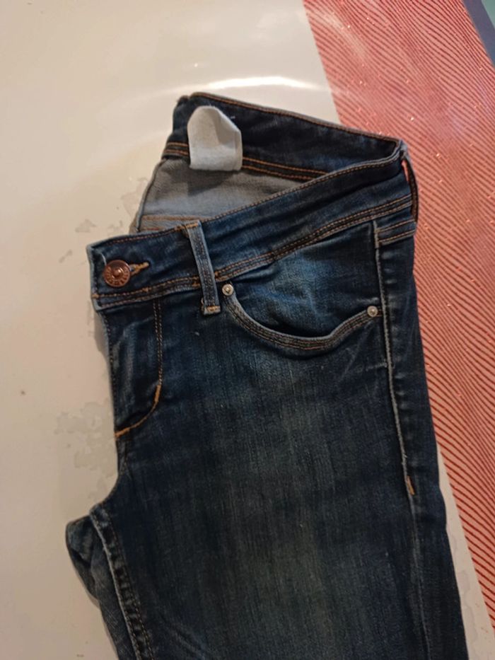 Jean skinnt H&M taille 38 - photo numéro 2