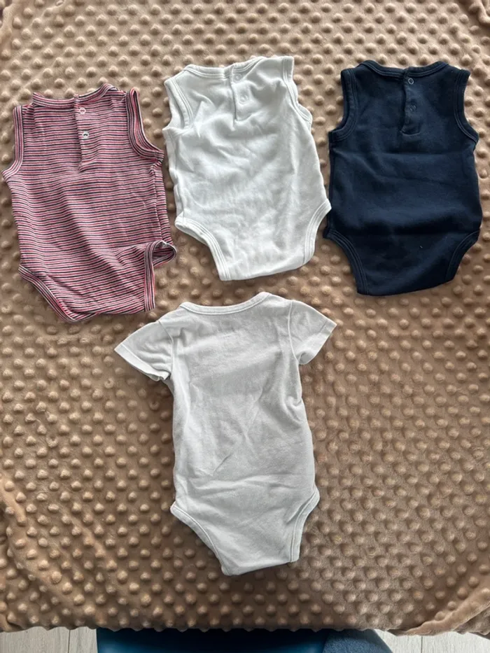 Lot 11 bodys - photo numéro 5
