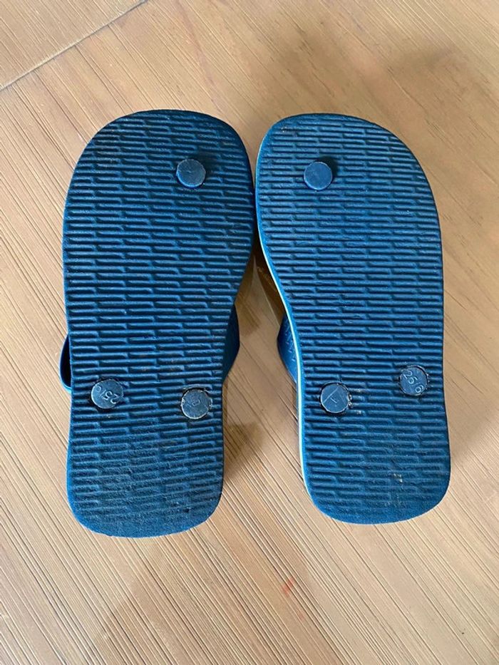 Tongs Havaianas baby bleue taille 25 / 26 - photo numéro 2