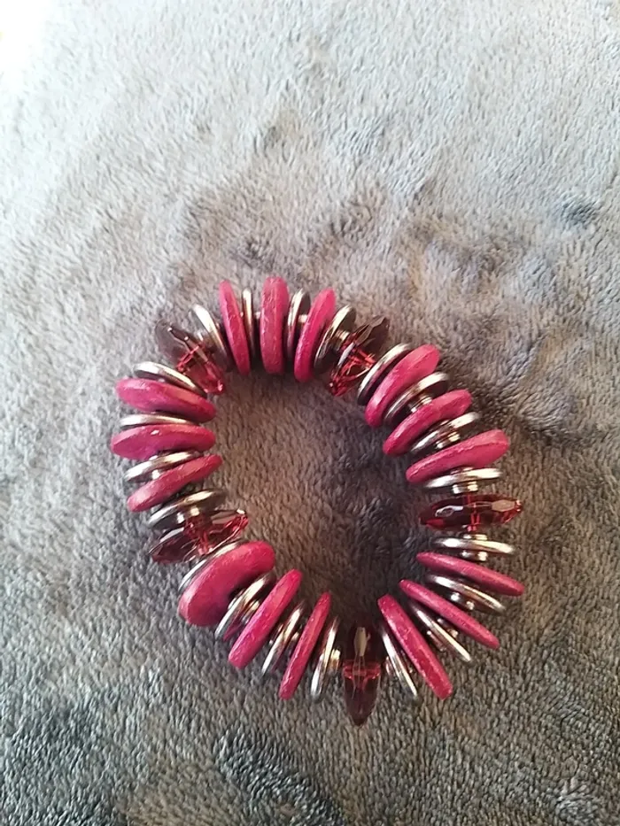 Bracelet femme couleur framboise - photo numéro 2