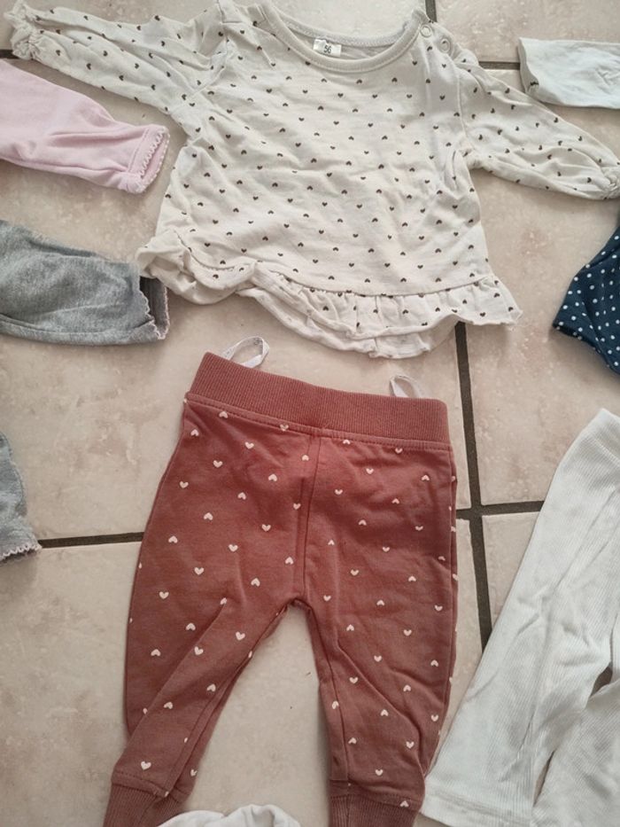 Gros lot 1 mois 56 cm - photo numéro 6