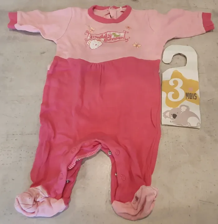 Lot 3 mois fille - photo numéro 2