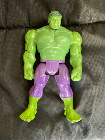 Figurine Hulk 15 cm vert et violet Marvel Hasbro 2016