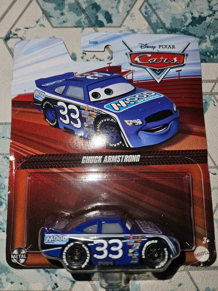 Voiture cars Mattel neuve