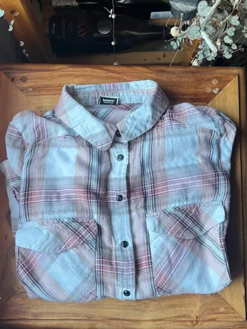 Chemise à carreaux