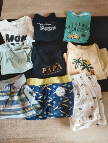 Lots de vêtements 9/12 mois