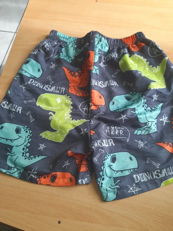Shorts dinosaure 7ans - photo numéro 7