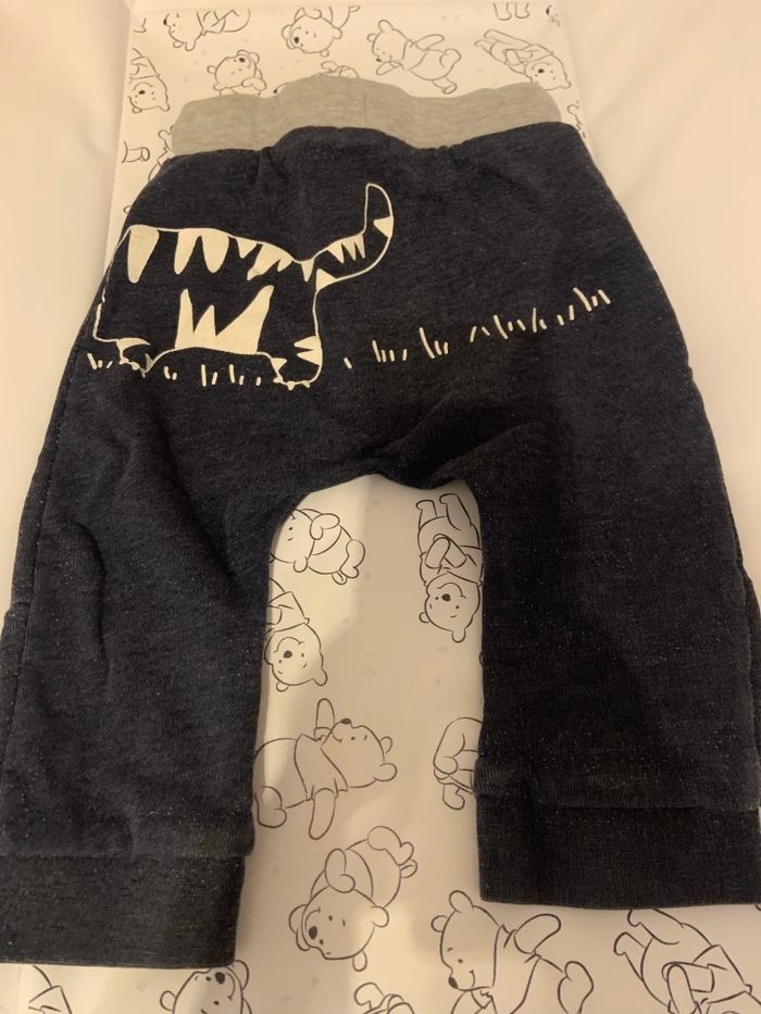 Pantalon taille 18 mois - photo numéro 2